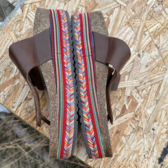 SO Brown Women's Slip On Sandal’s size 9 - Picture 2 of 8